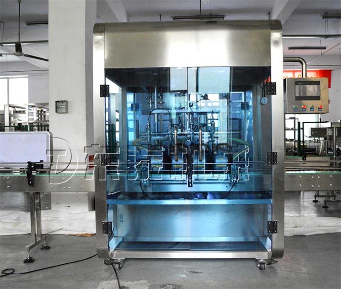 全自動油類灌裝機.jpg 全自動油類灌裝機.jpg